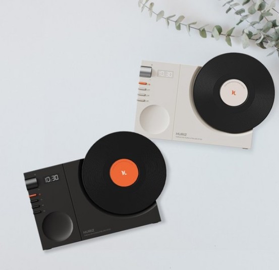 [HURIZ] Retro Turntable Bluetooth Speaker